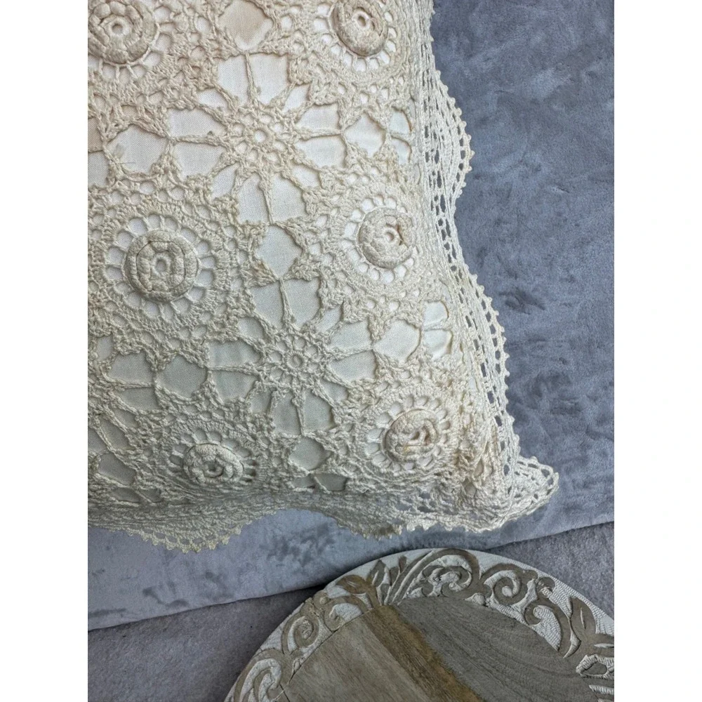 Vintage Handmade Crochet Lace Throw Pillow Cream Floral Medallion Square Accent